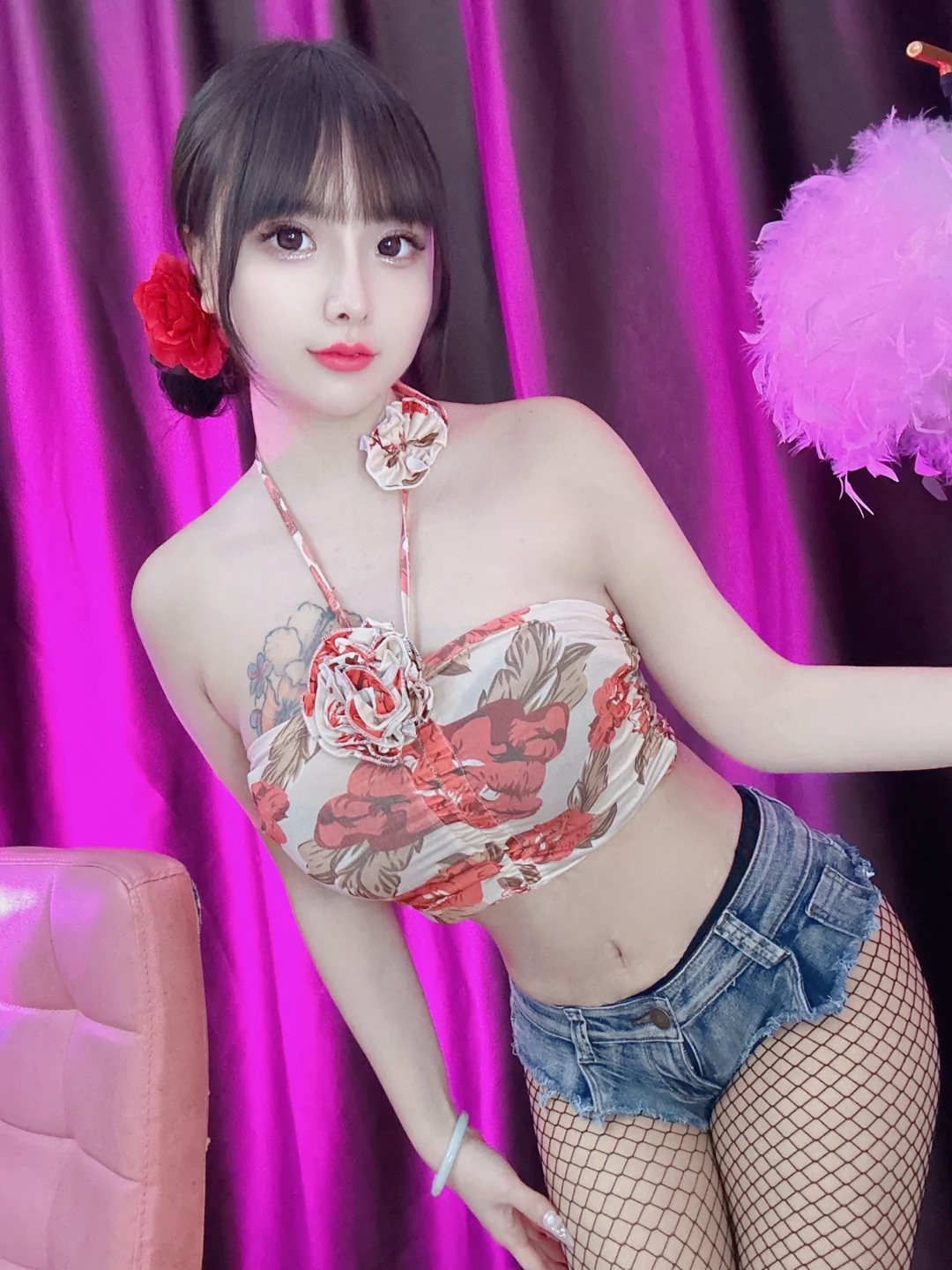 白云爆乳小Sao女